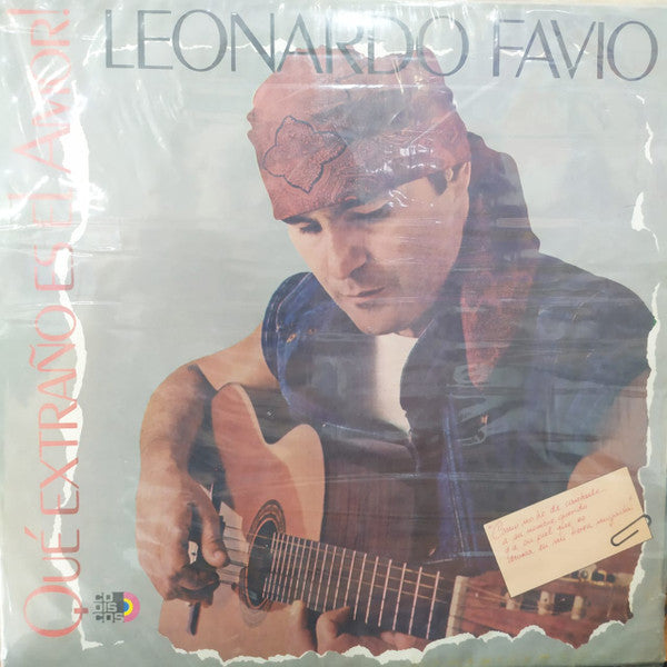 Leonardo Favio — Qué Extraño Es El Amor